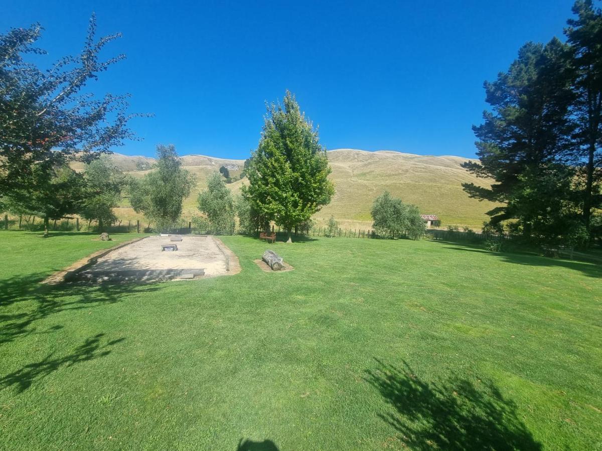 Savana Estate Poukawa Екстериор снимка